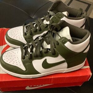 Brand new Nike Dunk High Cargo Khaki GS Size 6.5 youth